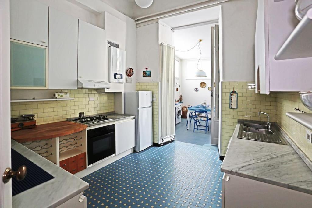 I Due Leoni 5 Terre La Spezia Apartment Exterior photo